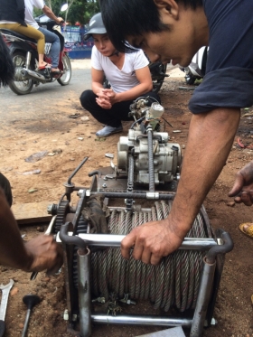 Máy tời gỗ