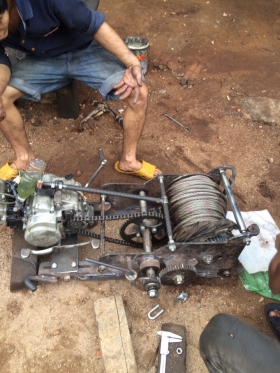 Máy tời gỗ