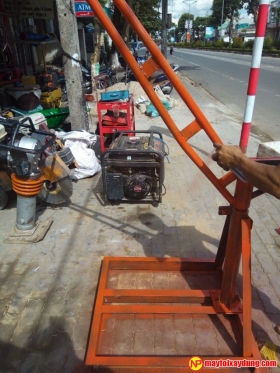 Cẩu xoay 360 độ mini 500kg